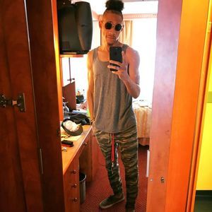 Meet your Posher, Devin